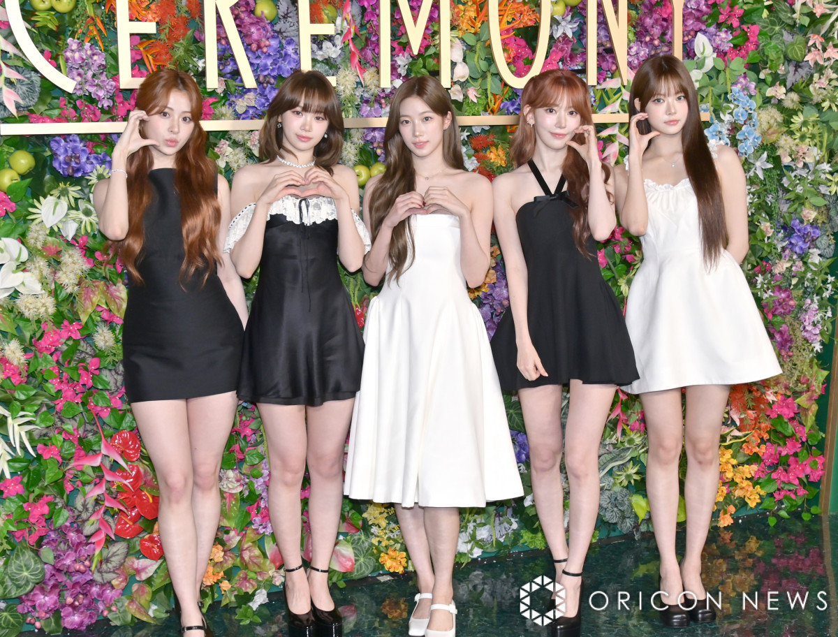 wCEREMONYxJ[ybgɓoꂵLE SSERAFIM()HUH YUNJINAKIM CHAEWONAKAZUHAASAKURAAHONG EUNCHAE(C)ORICON NewS inc. 