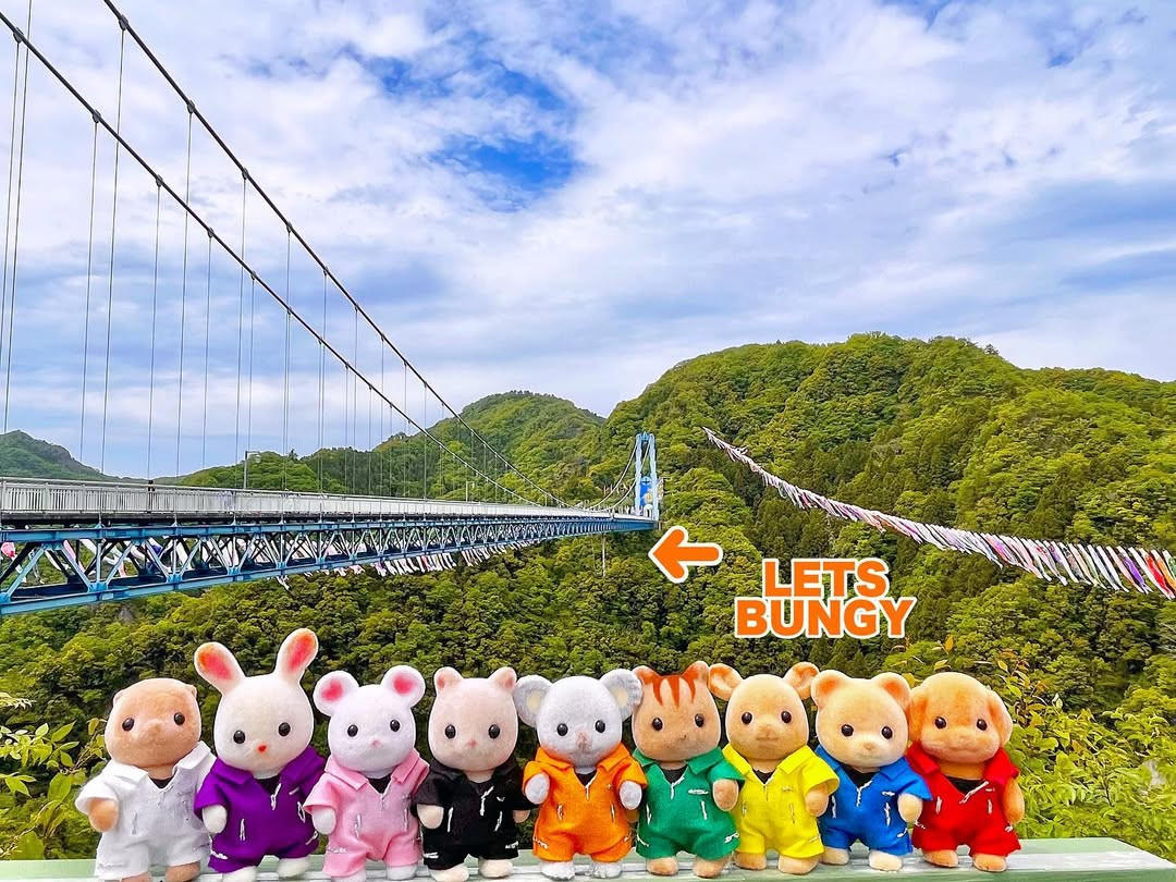 スノバニア⛄️衣装 Snow Manをシルバニアで再現した可愛すぎる“スノバニア”が癒やし