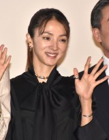 �f��w�Ă̍��̏�x������I�C�x���g�ɓo�d���������Ђ��� (C)ORICON NewS inc. 