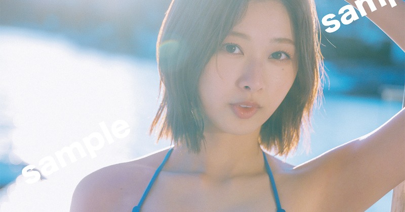 元日向坂46 富田鈴花 着用モデル 日向坂46富田鈴花1st写真集、抜群スタイルの水着姿初解禁 生配信の特典