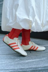 adidas Originals�uTOKYO�v��ABC�}�[�g���胂�f���̃L�����y�[���r�W���A�� 