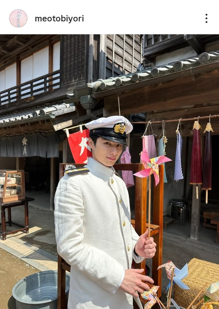 画像・写真 | “瀧昌”本田響矢、26歳誕生日に白軍服で桜を見上げる