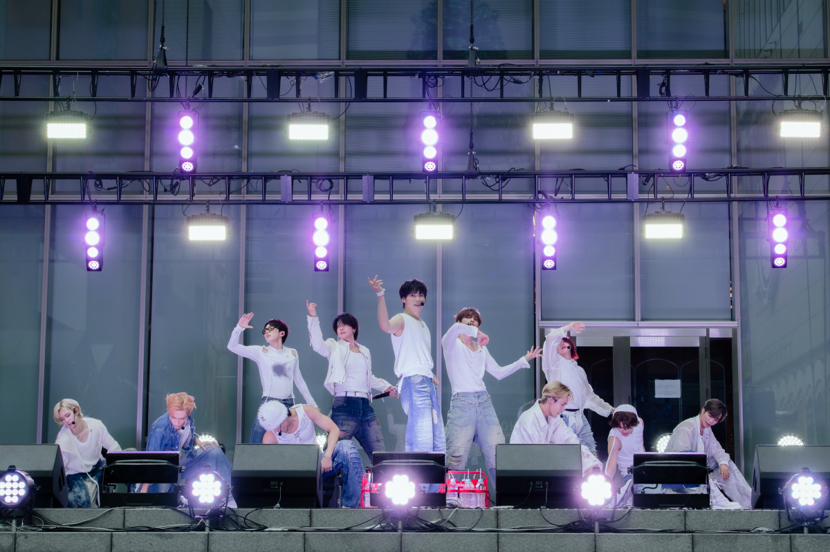 wINI 3RD ALBUM gTHE ORIGIN hLO V[NbgCux̖͗l(C)LAPONE ENTERTAINMENT 