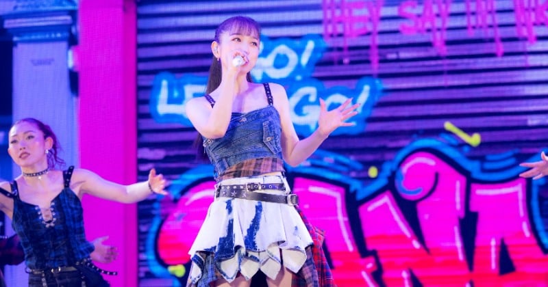 白石麻衣・西野七瀬ら“乃木坂46サンタ”が可愛い！サプライズ発表