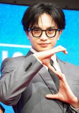 �f��w�X�[�p�[�}���x�́u�f��w�X�[�p�[�}���x���̉Ă̓X�[�p�[�}��!���J�ڑO�X�y�V�����t�@���C�x���g�v�ɏo�Ȃ����������l (C)ORICON NewS inc. 