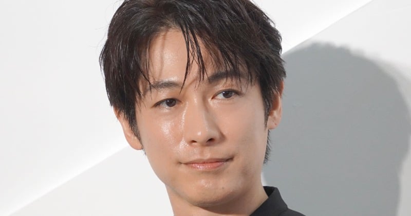 「スター勢揃いですね」ディーン・フジオカ、中学の先輩に驚きの声「スゴイ!!」「全員濃いですね」 “サングラス姿”で2ショット