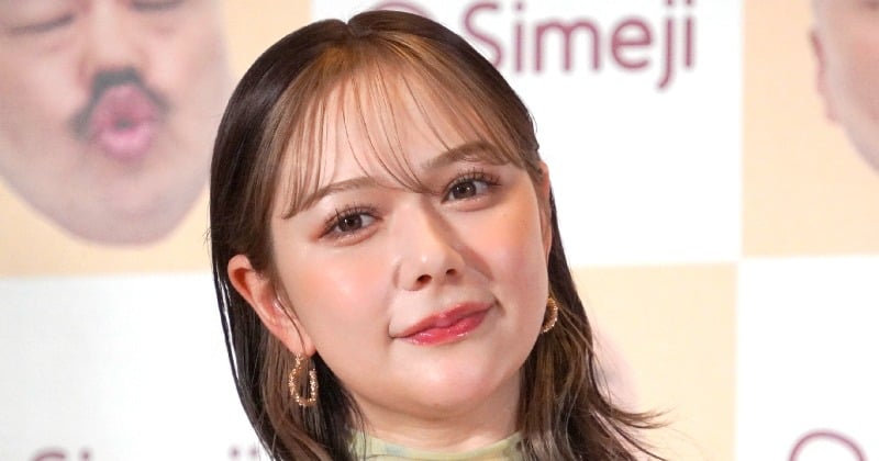 村重杏奈、デニム＆ランジェリーで魅惑のボディラインを披露！新色ピンク発売も発表