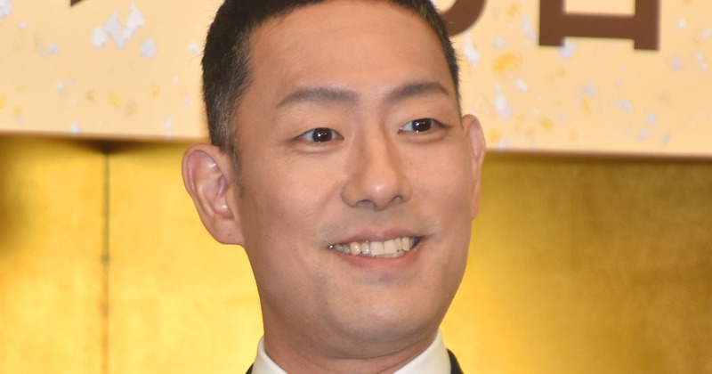 美品 六代目 中村勘九郎 Tシャツ L 家紋 角切銀杏 中村屋 歌舞伎 前田愛 美品 六代目 中村勘九郎 Tシャツ サイズL 家紋 角切銀杏 中村屋