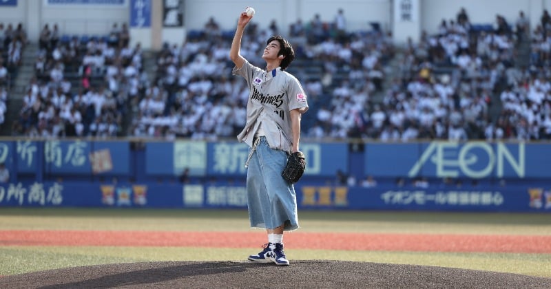 日本デビュー控えるTWS、始球式に登場 DOHOON（ドフン）が投球
