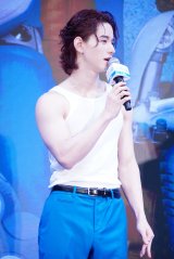 �f��w�t�@���^�X�e�B�b�N4�F�t�@�[�X�g�E�X�e�b�v�x�v���[���C�x���g�ɏo�Ȃ���JO1�E�����i��iC�jORICON NewS inc. 