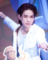 �f��w�t�@���^�X�e�B�b�N4�F�t�@�[�X�g�E�X�e�b�v�x�v���[���C�x���g�ɏo�Ȃ���JO1�E�����i��iC�jORICON NewS inc. 