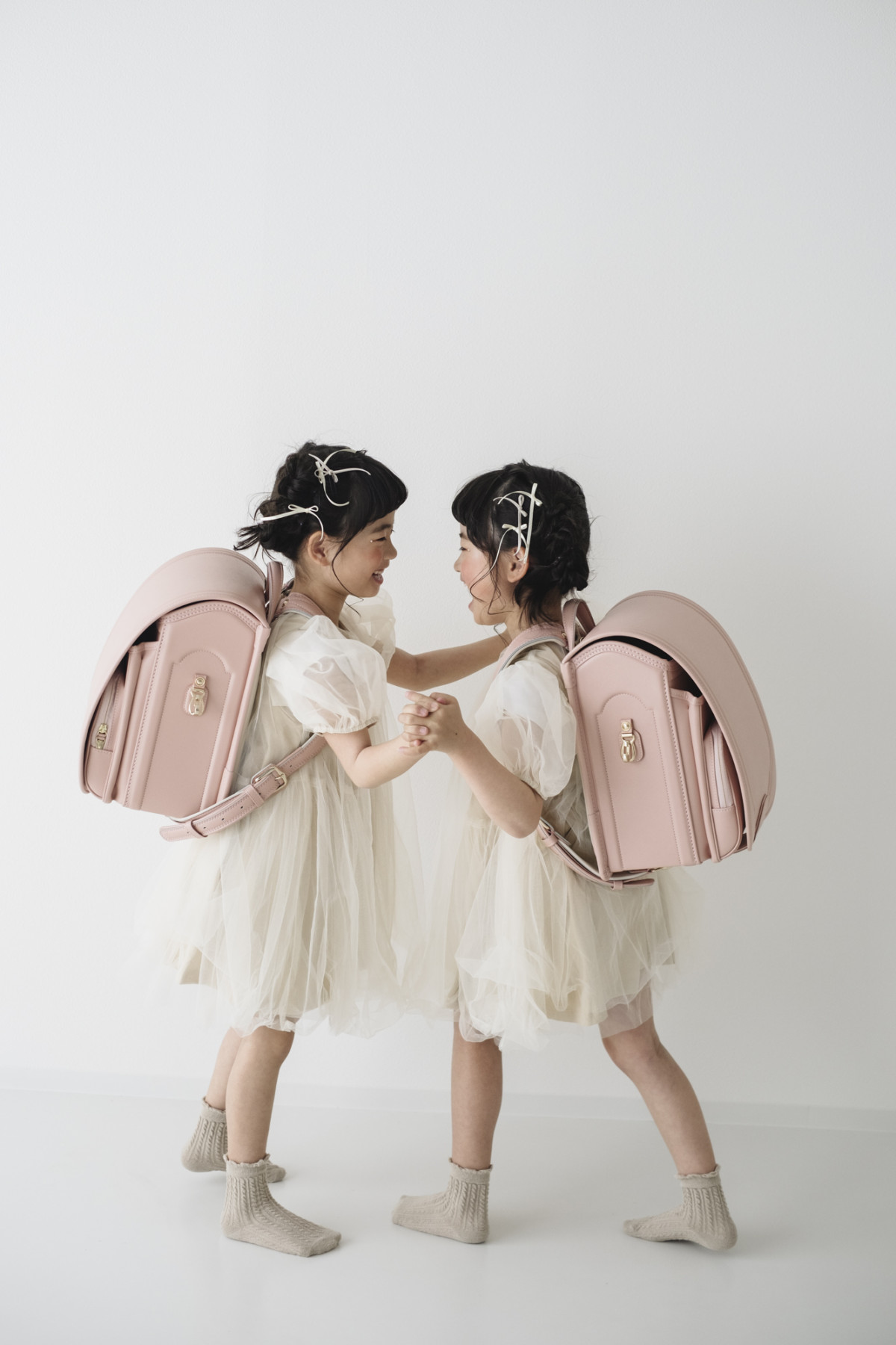 上の子も下の子も双子…「W双子」育児に奮闘するママ、双子のクラス分け