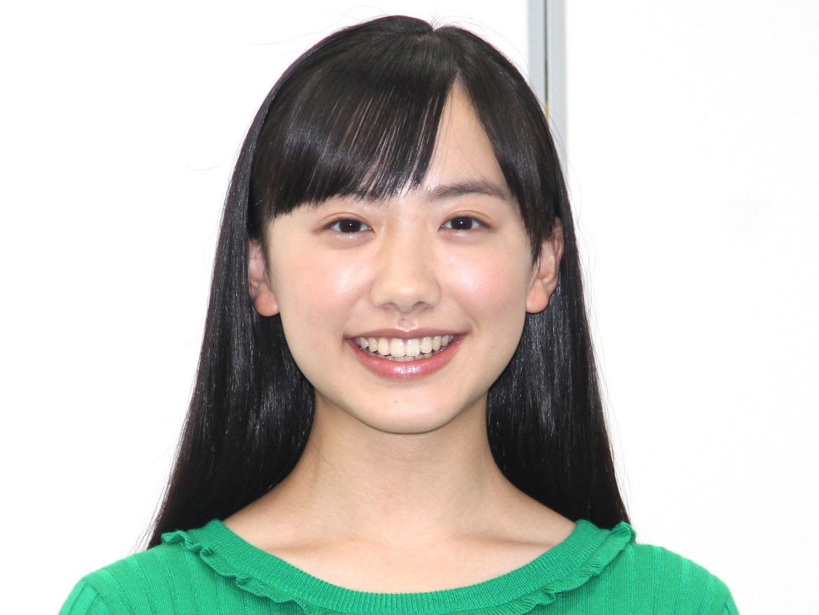 芦田愛菜 卓上カレンダー2011 2012 愛菜学 講談社 芦田愛菜 卓上カレンダー2011 2012 愛菜学 講談社 - メルカリ