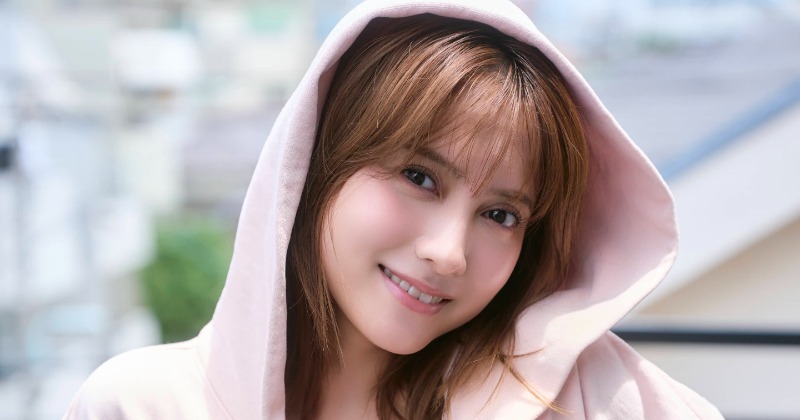 桃月なしこ『BUBKA』にカムバック 洗練された世界観のグラビア披露