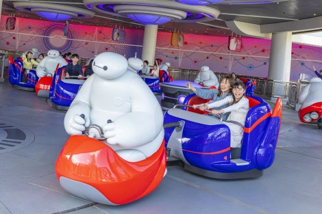 �w�x�C�}�b�N�X�̃n�b�s�[���C�h�x�ł�Mrs. GREEN APPLE�̊y�ȂŃm���m���I �iC�jDisney 