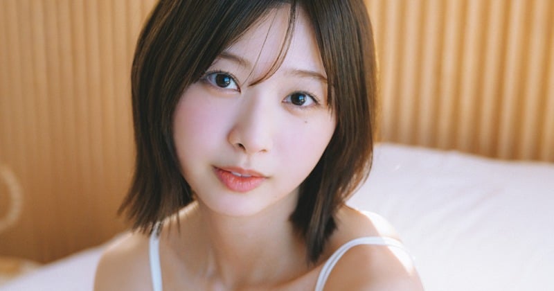 富田鈴花　カエル 日向坂46富田鈴花1st写真集「鈴花サーキット」【公式