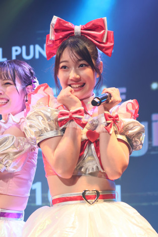 10���N���C�u�J�Â𔭕\�����}�W�J���E�p���`���C���A�R�{�ԓ� 