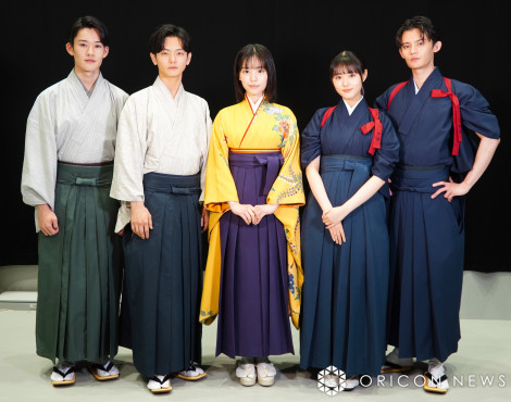 �C���^�r���[�ɉ������i������j�R�����^�B�A�V�����A�c�^���݁A���ؔT�؁A������S �iC�jORICON NewS inc. 