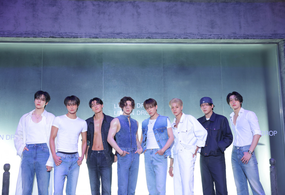 ATEEZ FC kit 2期 3期 4期 ATEEZ、“全員センター級”魅惑的なビジュアル発揮 12thミニ