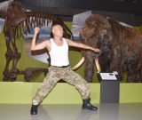 ���ʓW�w�X�͊��W�`�l�ނ�����4���N�O�̐��E�`�x������ɎQ���������΂��N(C)ORICON NewS inc. 