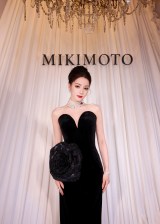 �p���E�I�[�g�N�`���[���ɓo�ꂵ���f�B�����o 