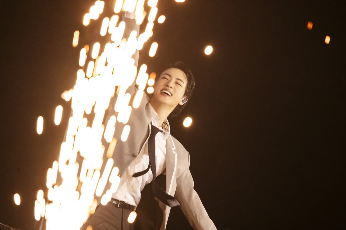 w#RUNSEOKJIN_EP.TOUR in JAPANxJÂBTSEJIN (P)&(C)BIGHIT MUSIC 