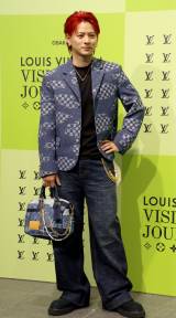 ���C�E���B�g���u�r�W���i���[�E�W���[�j�[�v�W���Z�v�V�����ɏo�Ȃ���Number_i�E���쎇�s �iC�jORICON NewS inc. 