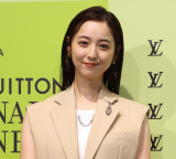 ���C�E���B�g���u�r�W���i���[�E�W���[�j�[�v�W���Z�v�V�����ɏo�Ȃ������X�؊� (C)ORICON NewS inc. 