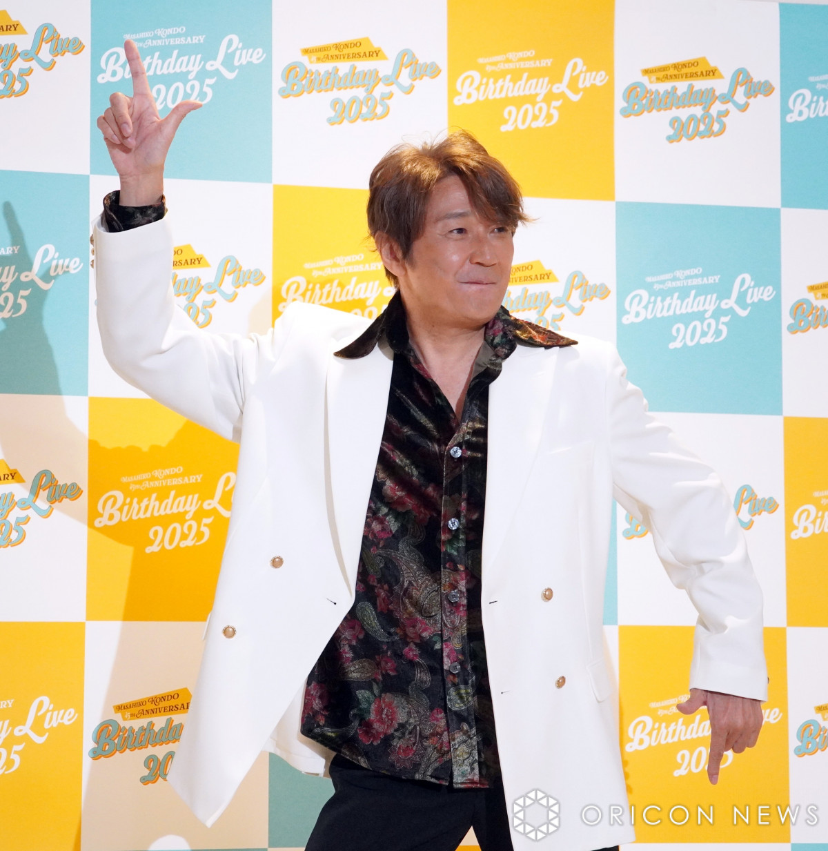 ●近藤真彦　2025年バースデーLIVEグッズ　バッカヤロータオル　ライトピンク ○近藤真彦 2025年バースデーLIVEグッズ バッカヤロータオル