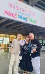 (�n�Ӕ��ޑ�I�t�B�V�����u���O�uMinayo Land�v���) 