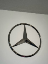 �x�����ݕv�Ƌ��Ƀ����Z�f�X�x���c�̃f�B�[���[�ցu9���[�ԂɊԂɍ����悤�ɂ��邽�߂ɂ́A�{�����߂Ă��܂�Ȃ���΂Ȃ�܂���ł������c�ӊO�Ƒ��߂Ɍ��܂�܂����v (�ʐ^�̓u���O���) 