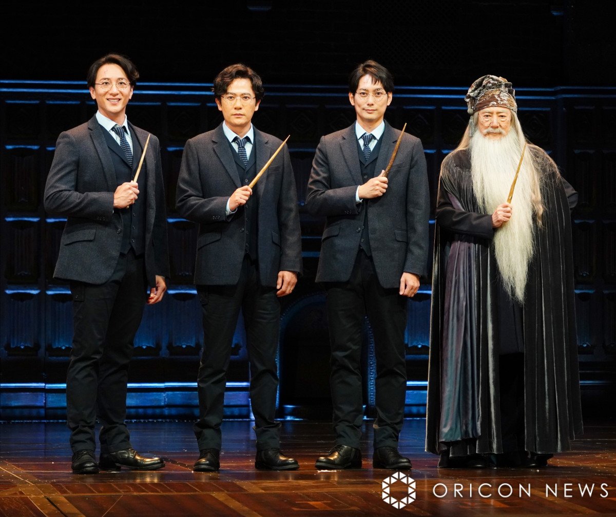 wn[E|b^[Ǝ􂢂̎qxɓod()їEA_YASAse(C)ORICON NewS inc. 