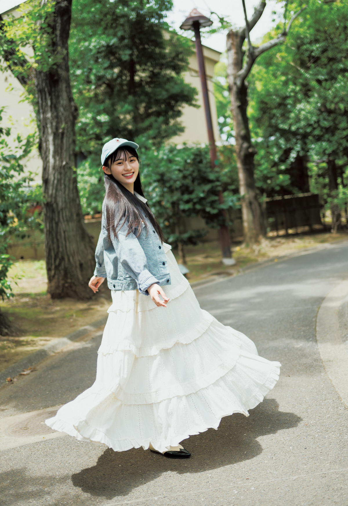 画像・写真 | 乃木坂46川崎桜、ナチュラルな笑顔で『ヤンジャン』表紙