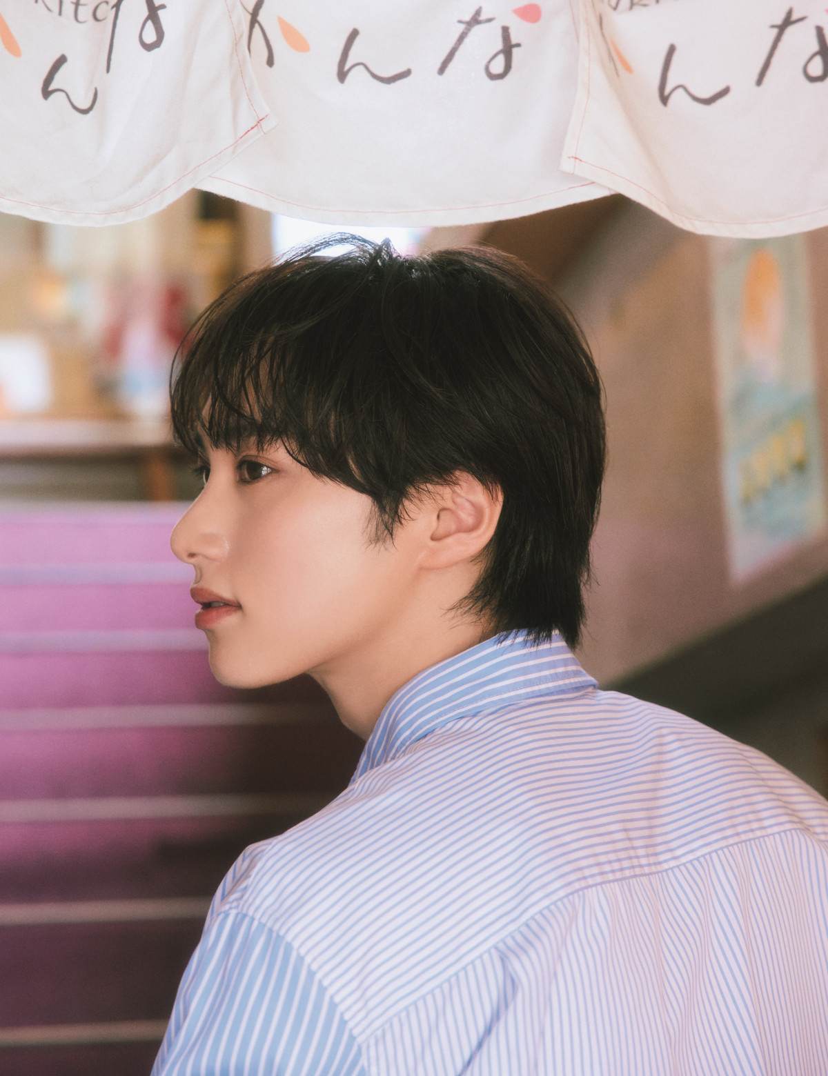 INI尾崎匠海、“かき氷屋さんデート”で涼やかな横顔披露 思わず見惚れる