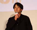 fwߋEn̂ꏊɂāxߋEv~Aɓodԑ^q (C)ORICON NewS inc. 