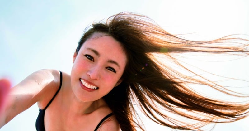 深田恭子宣材写真 42歳・深田恭子、谷間あらわな衝撃カット 22作目写真集の表紙