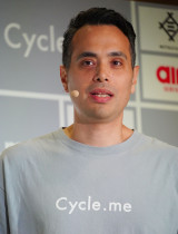 �w�T�C�N���~�[�V���i���\��x�T�C�N���~�[�V���i�����L�O�g�[�N�V���[�u�Ƃ�Ȃ���ɁA�����킹���B�v�ɓo�d�����h�b�g�~�[��\������В��E�m�O�F�˃W���i�T����(C)ORICON NewS inc. 