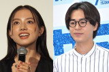 清原果耶＆成田凌の“愛犬”同士が海で見つめ合う2ショットに反響「演技