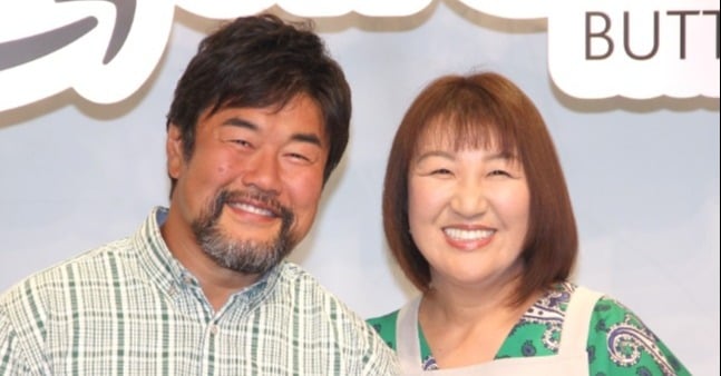 北斗晶「共に…」、夫・佐々木健介と幸せあふれる“手つなぎショット”に反響「CMになりそう」「ラブラブ」