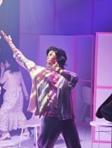 ��ɂ̃~���[�W�J���wH12�x�����̂悤��(�摜��:�X�^���~����ς�) 