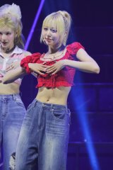 �wtripleS A Live 25 in Tokyo�x �B�e:��댳�A�����O 