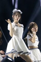 �wtripleS A Live 25 in Tokyo�x �B�e:��댳�A�����O 