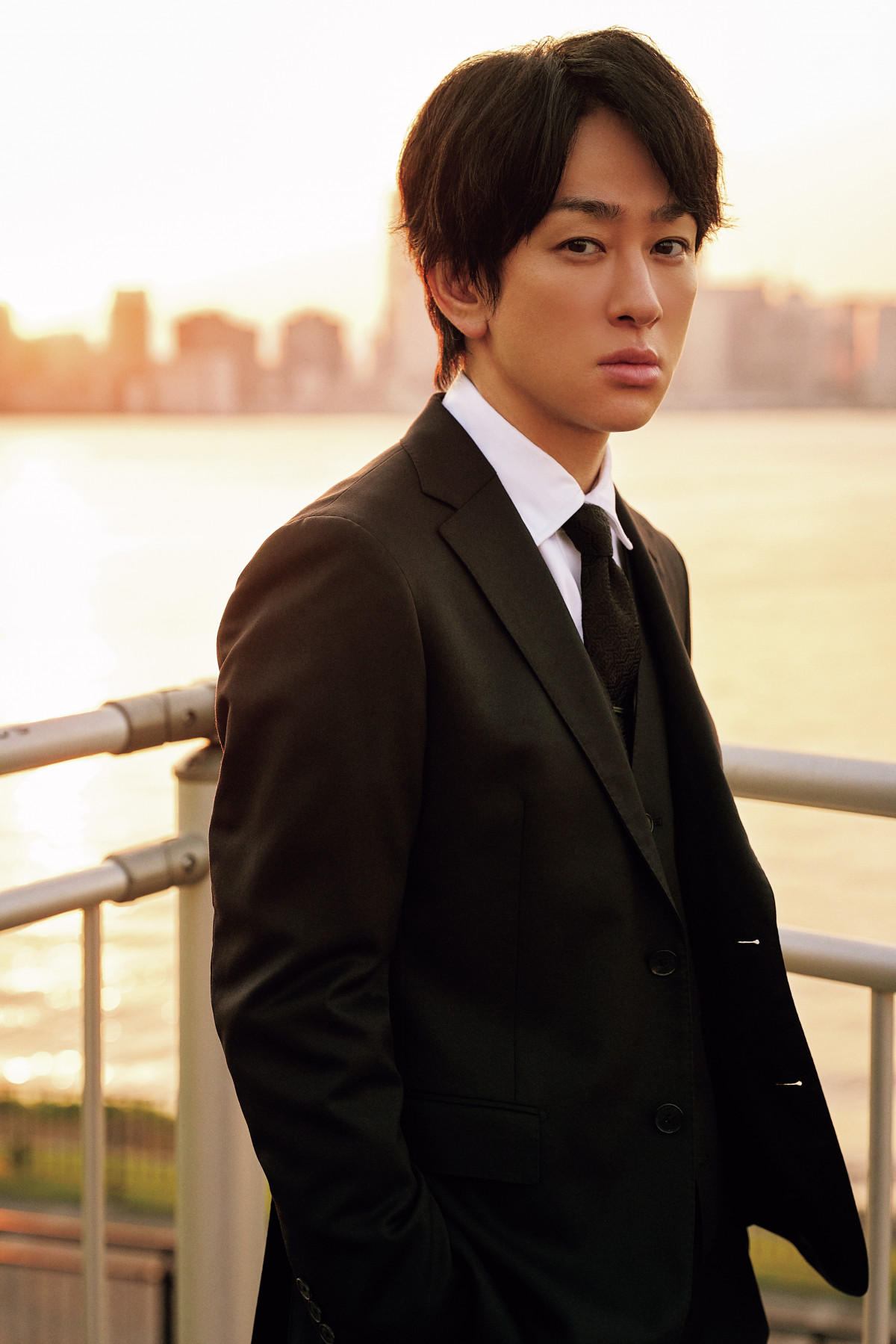 SUPER EIGHT 横山裕 SUPER EIGHT横山裕、『Oggi』スーツ男子企画で憧れの上司に