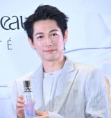 �u�ςݏd�˂��P�����A�����Ă����B�v�t�H�g�R�[���ɓo�d�����f�B�[���E�t�W�I�J �iC�jORICON NewS inc. 