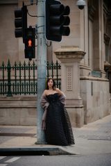 ���Ƃ��ꂢ���ʐ^�W�wAROUND�x��s�J�b�g(C)�O�{���j/�u�k�� 