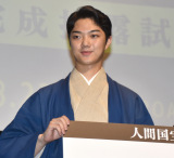 �f��w�Z�̊�x������I���ʉ�ɓo�d�����쑺�T�� �iC�jORICON NewS inc. 