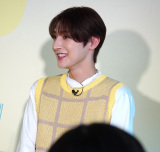 Essential Web CM�wROIROM �V���ȃf�r���[�x�� ���\��ɎQ������ROIROM�E�l��H�� (C)ORICON NewS inc. 