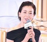 �u�ςݏd�˂��P�����A�����Ă����B�v�v���X�f�[�C�x���g�ɓo�d�����{��肦 �iC�jORICON NewS inc. 