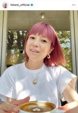 4児の母・hitomi、5歳迎えた三男と2ショット「すっかりお兄さんになって」「身長も高そう」 