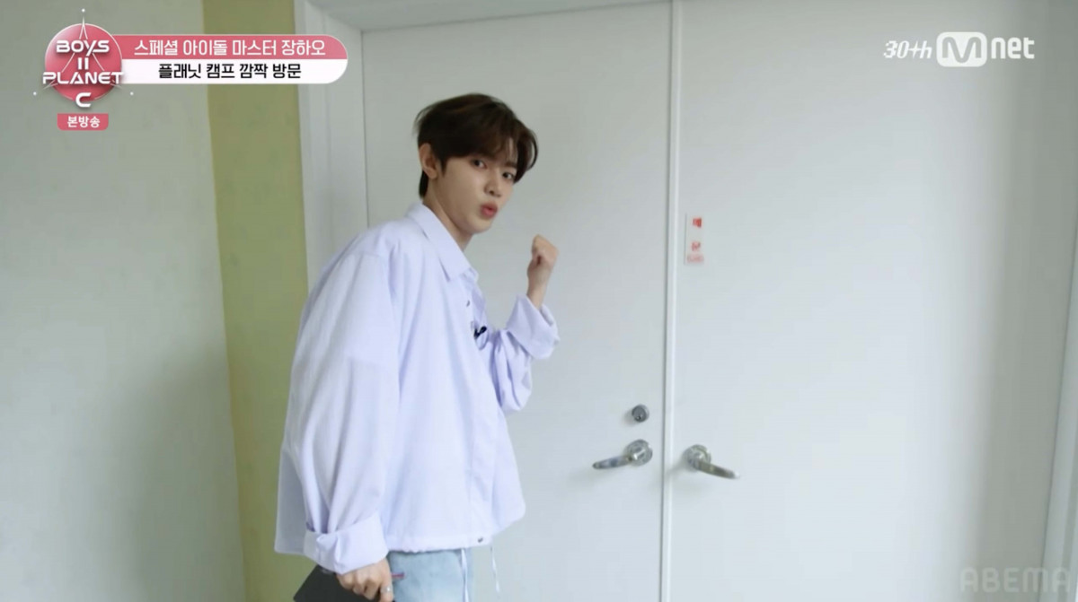 ZEROBASEONEジャン・ハオ、『ボイプラ2』宿舎にサプライズ登場 練習生